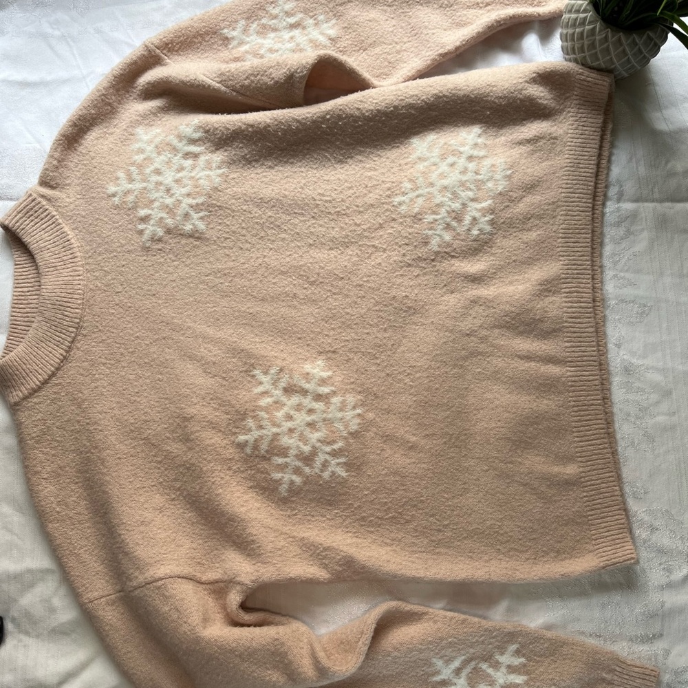 Caslon Tan and White Crew Neck Sweater with Snowflake Design